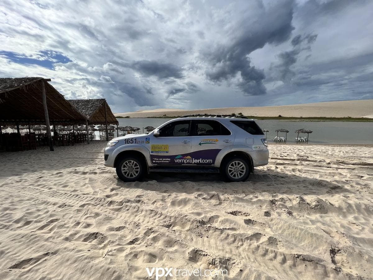 Transfer Privado de Jericoacoara a Barreirinhas – MA o Caburé – MA en vehículo para hasta 4 pasajeros en Toyota Hilux o Similar